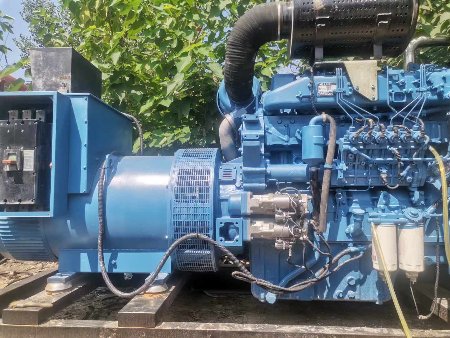 伊吾详细说明降低 800kW 柴油发电机输出电流波动的方法